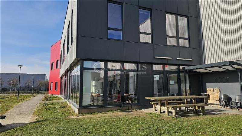 Industriel dans Lesquin à louer - Photo du bâtiment - Image 2 de 11