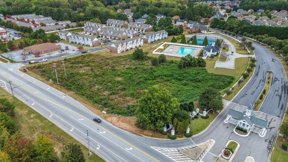 Hwy 81, Loganville, GA à vendre - Photo du bâtiment - Image 2 de 5