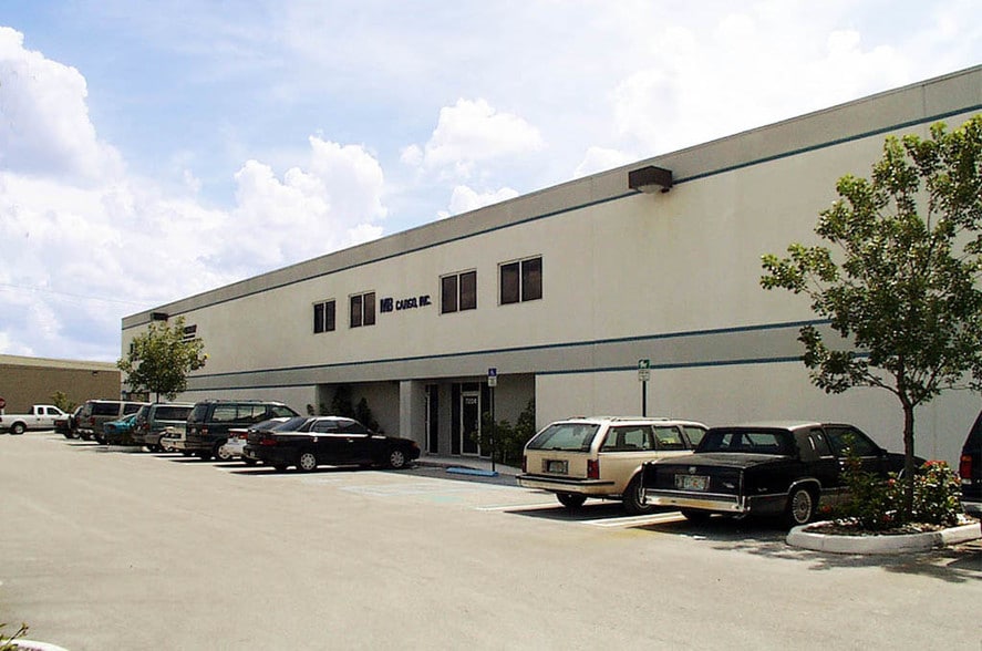 7200-7208 NW 84th Ave, Miami, FL à louer - Autre - Image 2 de 7