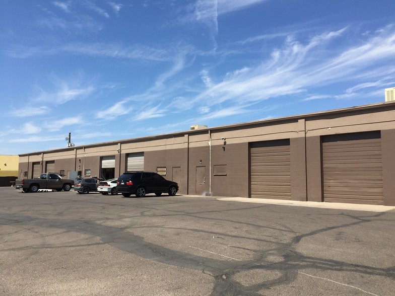 5655 N 51st Ave, Glendale, AZ for lease - Building Photo - Image 1 of 9