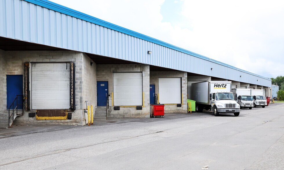 1117-1141 Newmarket St, Ottawa, ON for lease - Building Photo - Image 2 of 3