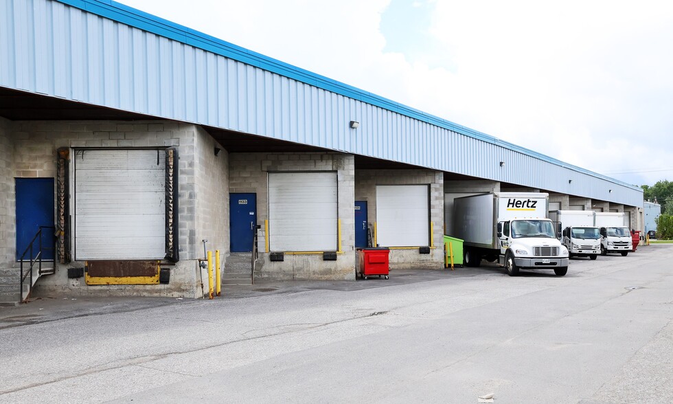 1117-1141 Newmarket St, Ottawa, ON à louer - Photo du bâtiment - Image 2 de 3