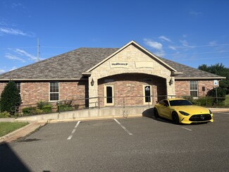 Plus de détails pour 708 N Santa Fe Ave, Edmond, OK - Bureau à vendre