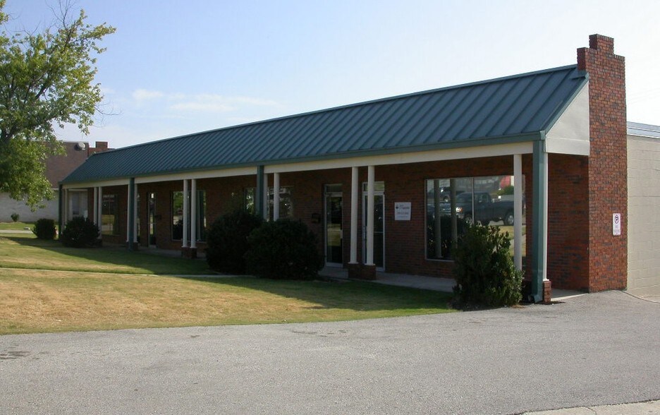 3433-3439 Lorna Ln, Birmingham, AL à louer - Photo du bâtiment - Image 3 de 3