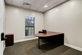3240 Office Pointe Pl, Louisville, KY for lease Interior Photo- Image 2 of 6