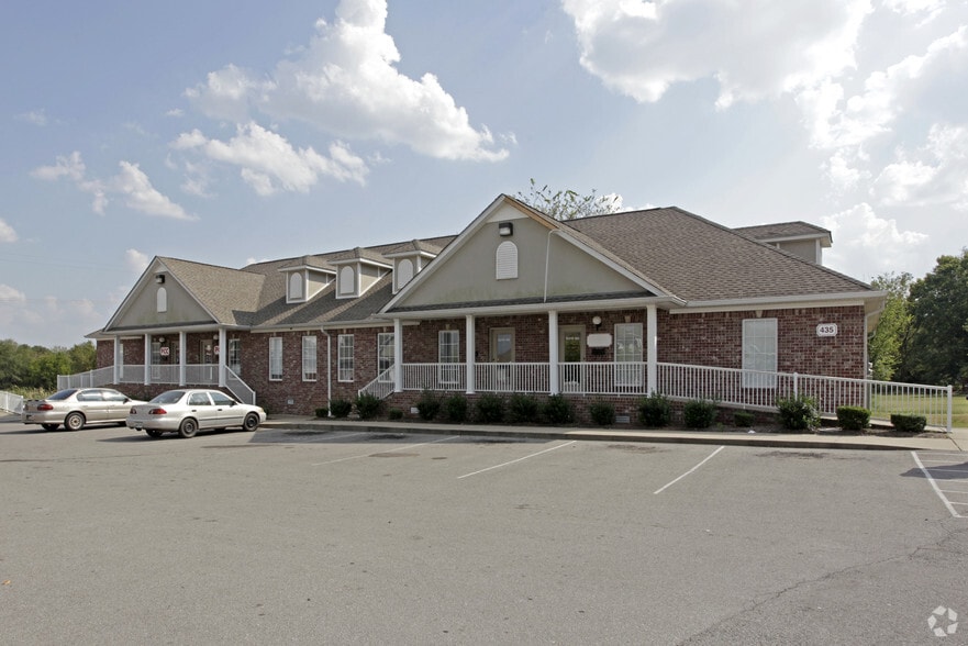 435 Nissan Dr, Smyrna, TN for lease - Primary Photo - Image 1 of 11