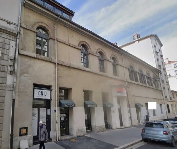 Bureau dans Lyon à louer - Photo du bâtiment - Image 3 de 9