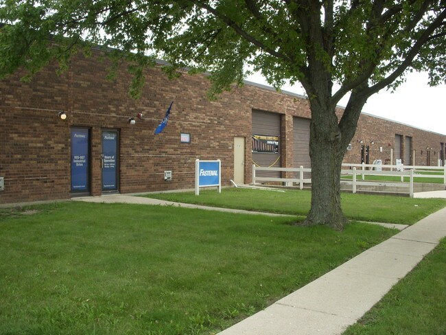 Plus de détails pour 803-907 Industrial Dr, West Chicago, IL - Industriel à louer