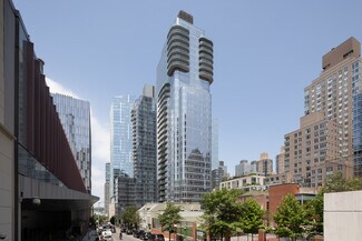 Plus de détails pour 555 W 59th St, New York, NY - Commerce de détail à louer