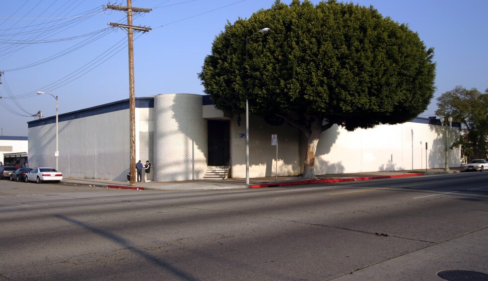 3131 S Broadway, Los Angeles, CA à vendre - Photo du bâtiment - Image 3 de 15