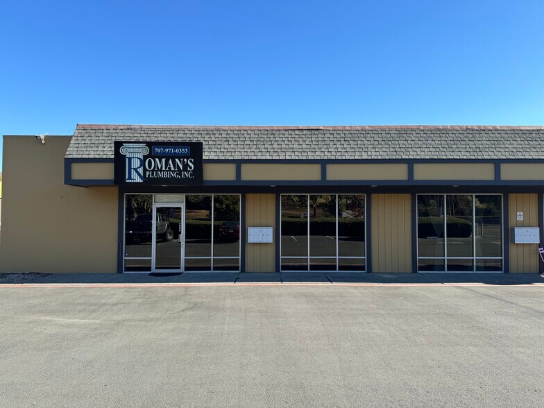 4210-4226 Petaluma Blvd N, Petaluma, CA à louer - Photo du bâtiment - Image 2 de 5