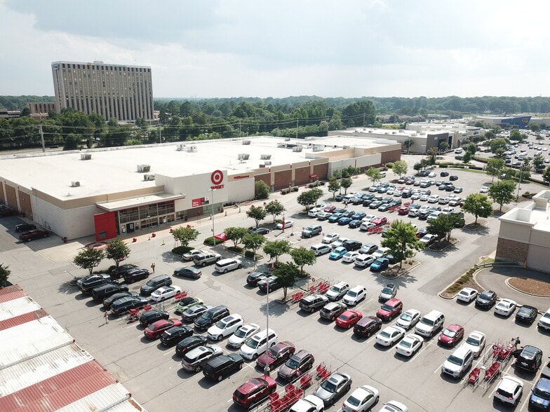 5883-5897 Poplar Ave, Memphis, TN for lease - Building Photo - Image 2 of 18