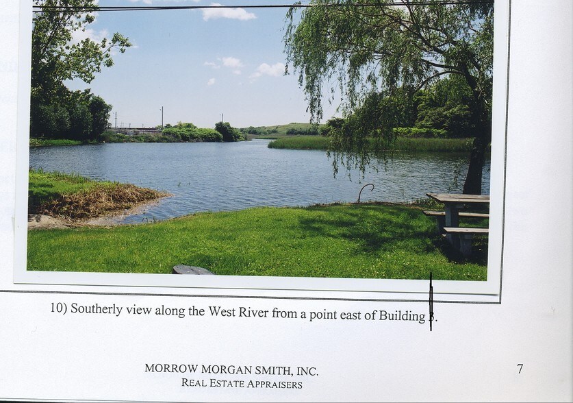 560 Ella T Grasso Blvd, New Haven, CT à louer - Photo du bâtiment - Image 3 de 7