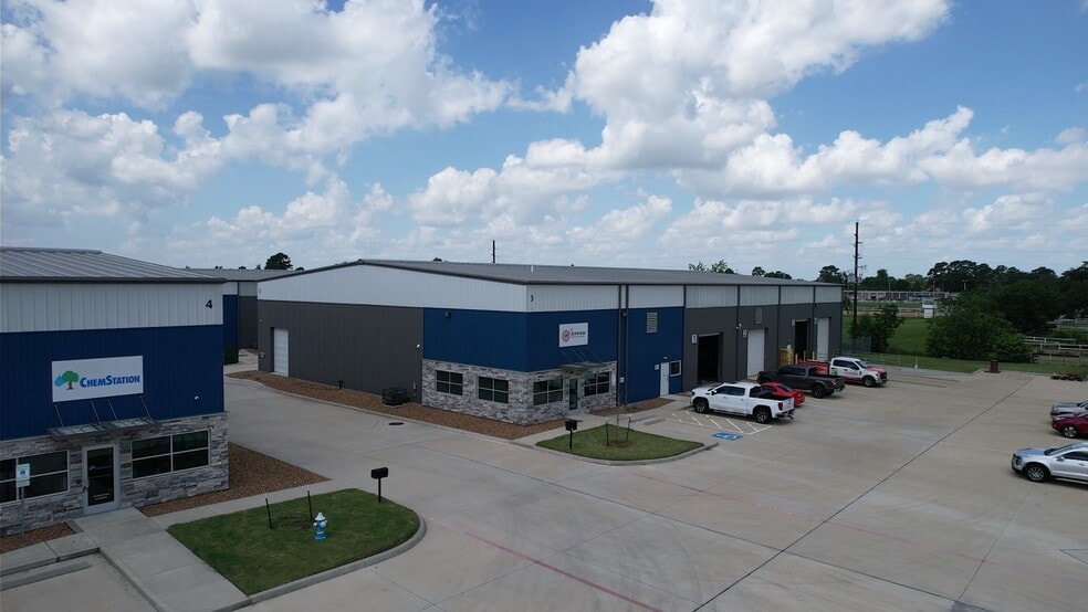 13750 FM 529 Rd, Houston, TX for lease - Building Photo - Image 1 of 4