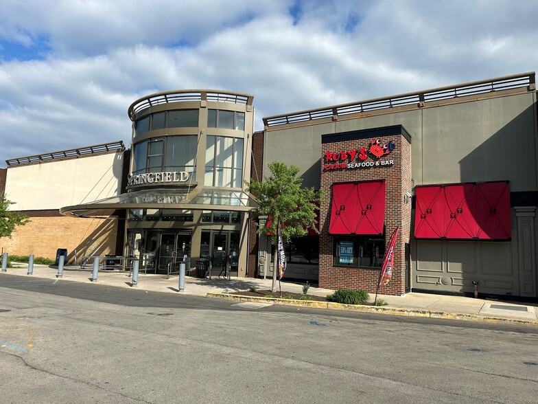 1250 Baltimore Pike, Springfield, PA à louer - Photo du bâtiment - Image 1 de 2