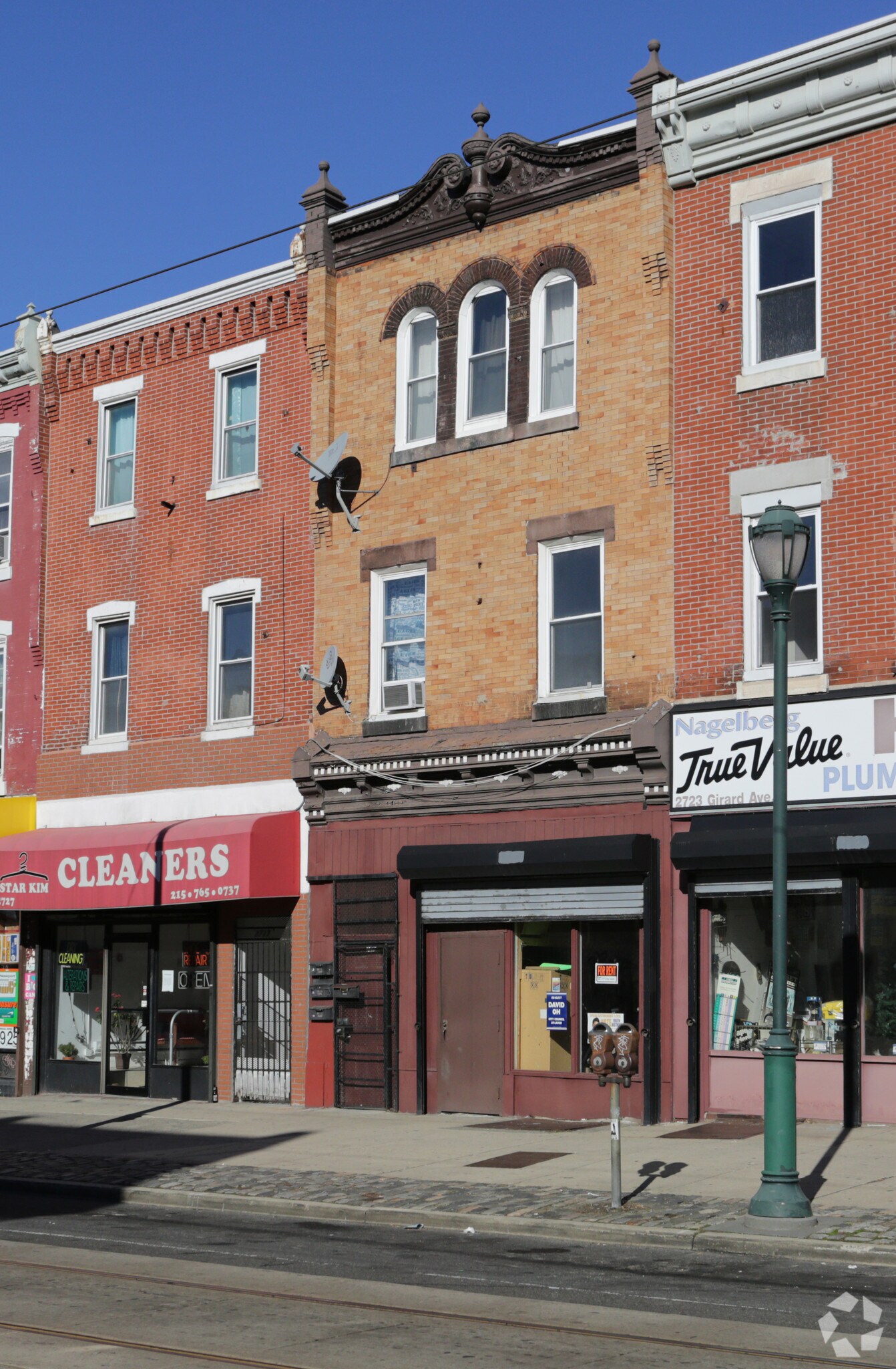 2721-2725 W Girard Ave, Philadelphia, PA à louer Photo principale- Image 1 de 5