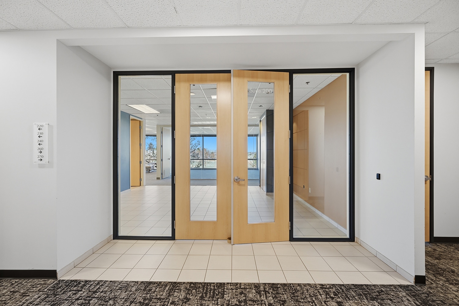 630 Plaza Dr, Highlands Ranch, CO à louer Photo intérieure- Image 1 de 12