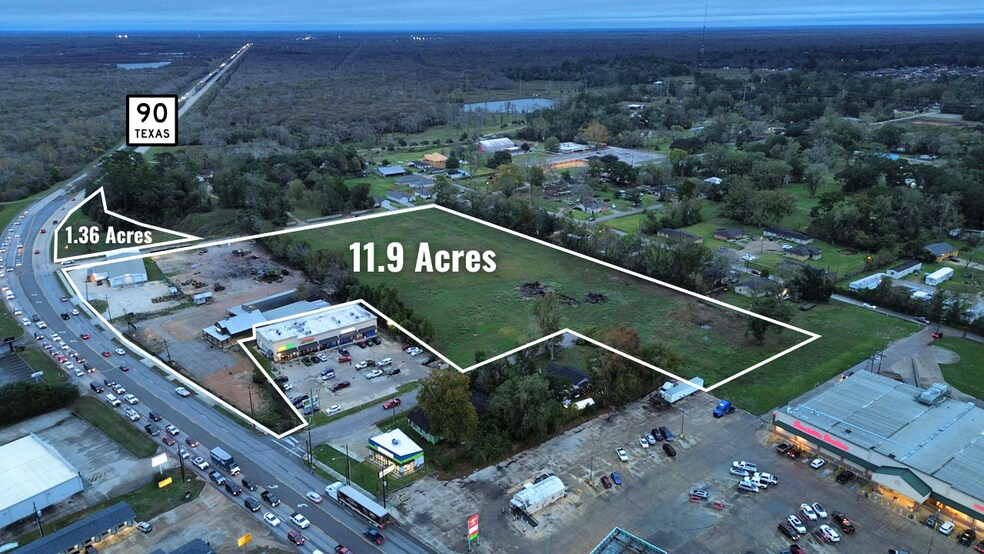 603 E Highway 90, Dayton, TX à vendre - Photo du bâtiment - Image 1 de 2