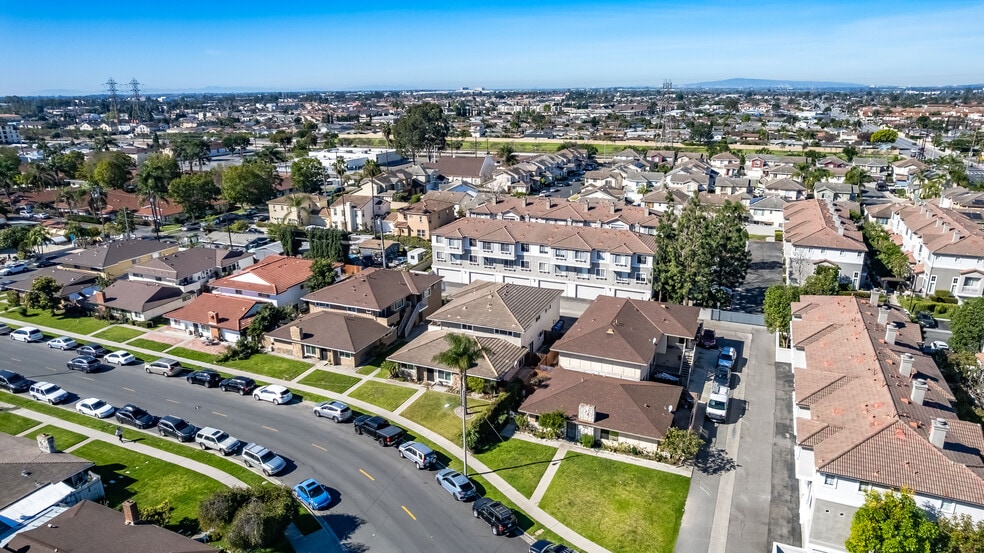 13561 Arizona St, Westminster, CA for sale - Building Photo - Image 3 of 15