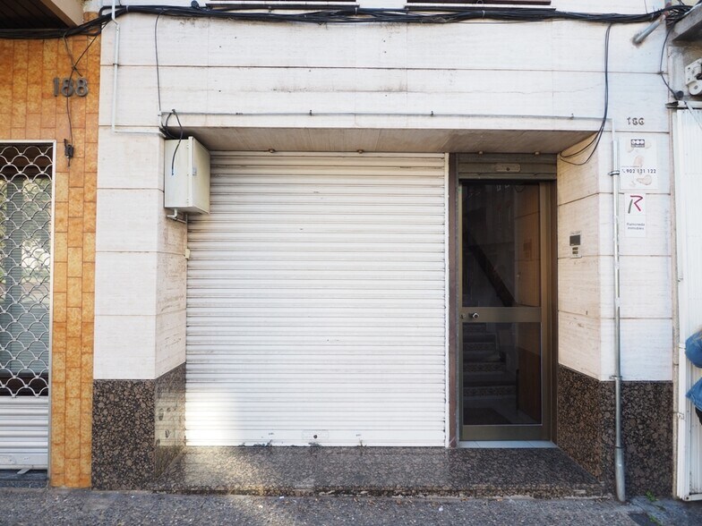 Sports et divertissement dans Cardedeu, Barcelona à vendre - Photo du bâtiment - Image 3 de 20
