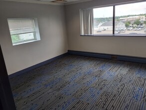 40 Main St, Toms River, NJ for lease Interior Photo- Image 2 of 8