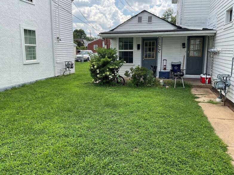 1806 Fall Hill Ave, Fredericksburg, VA à vendre - Photo du bâtiment - Image 3 de 16