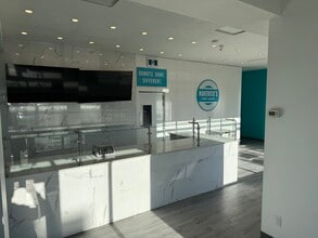 15566 Mcivor Blvd SE, Calgary, AB for lease Interior Photo- Image 2 of 8