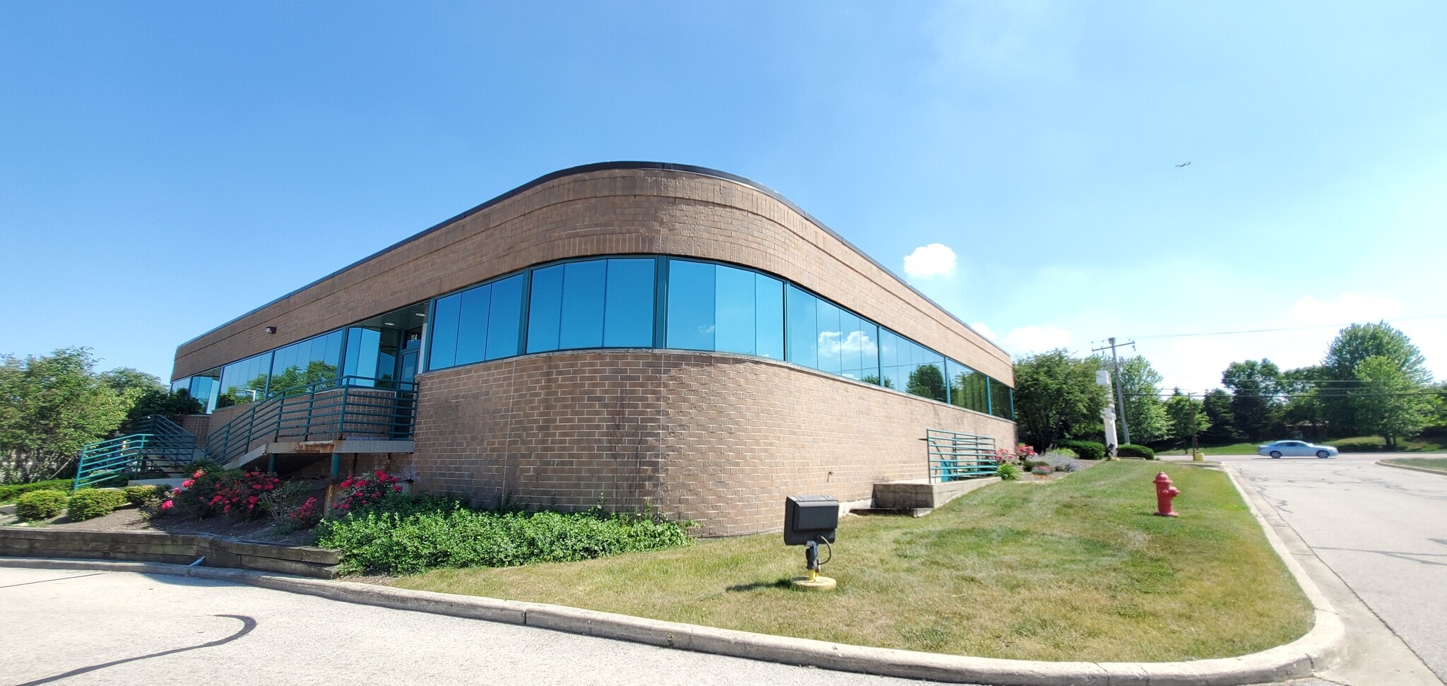 910 W Lake St, Roselle, IL for lease Primary Photo- Image 1 of 6