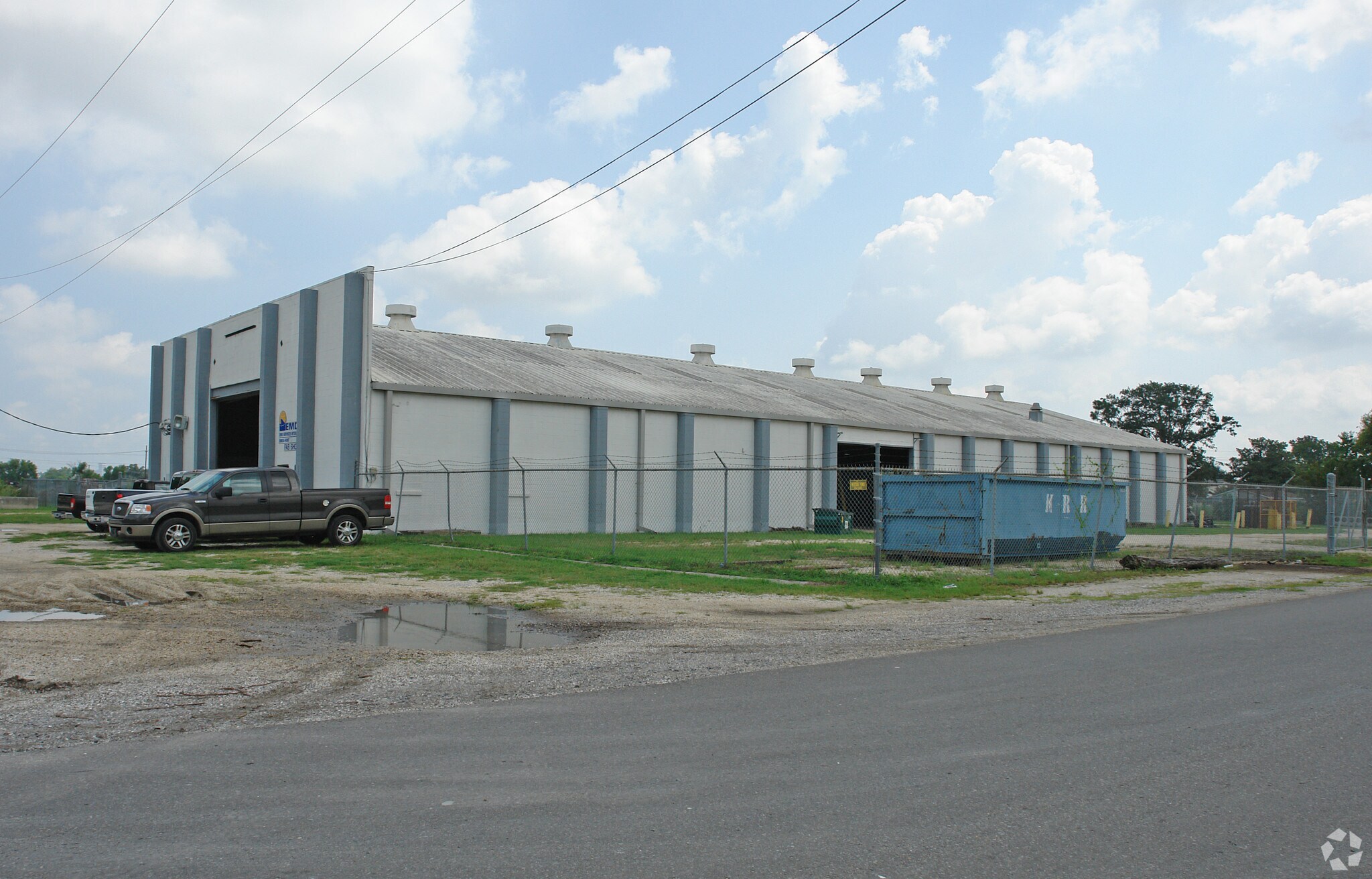 2579 Lester St, Harvey, LA à louer Photo principale- Image 1 de 4