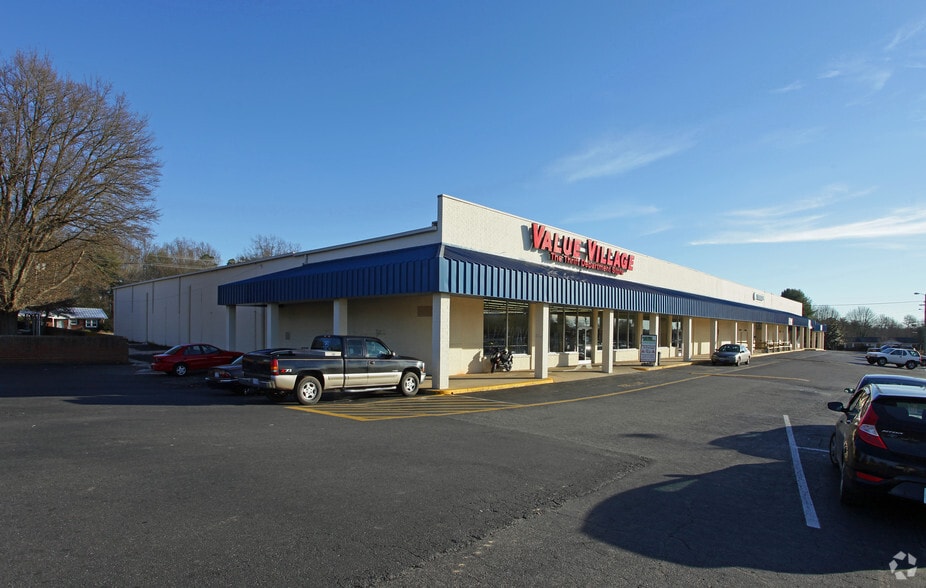 2500 W Franklin Blvd, Gastonia, NC for lease - Building Photo - Image 3 of 14