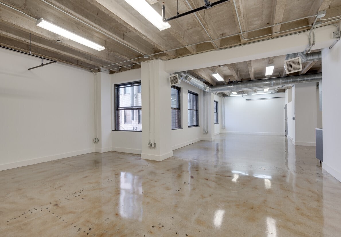 448 S Hill St, Los Angeles, CA for lease Interior Photo- Image 1 of 10