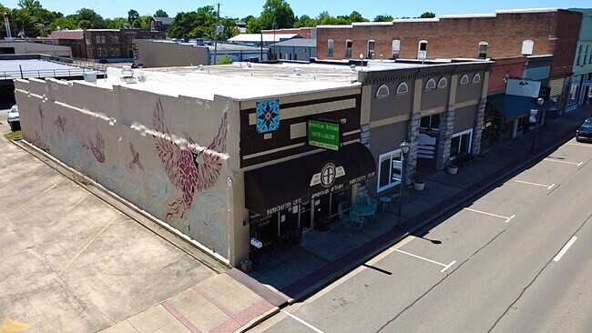 More details for 615 Mena St, Mena, AR - Retail for Sale