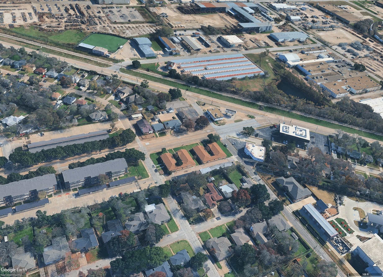 3700-3730 S University Dr, Fort Worth, TX à vendre Photo du bâtiment- Image 1 de 2