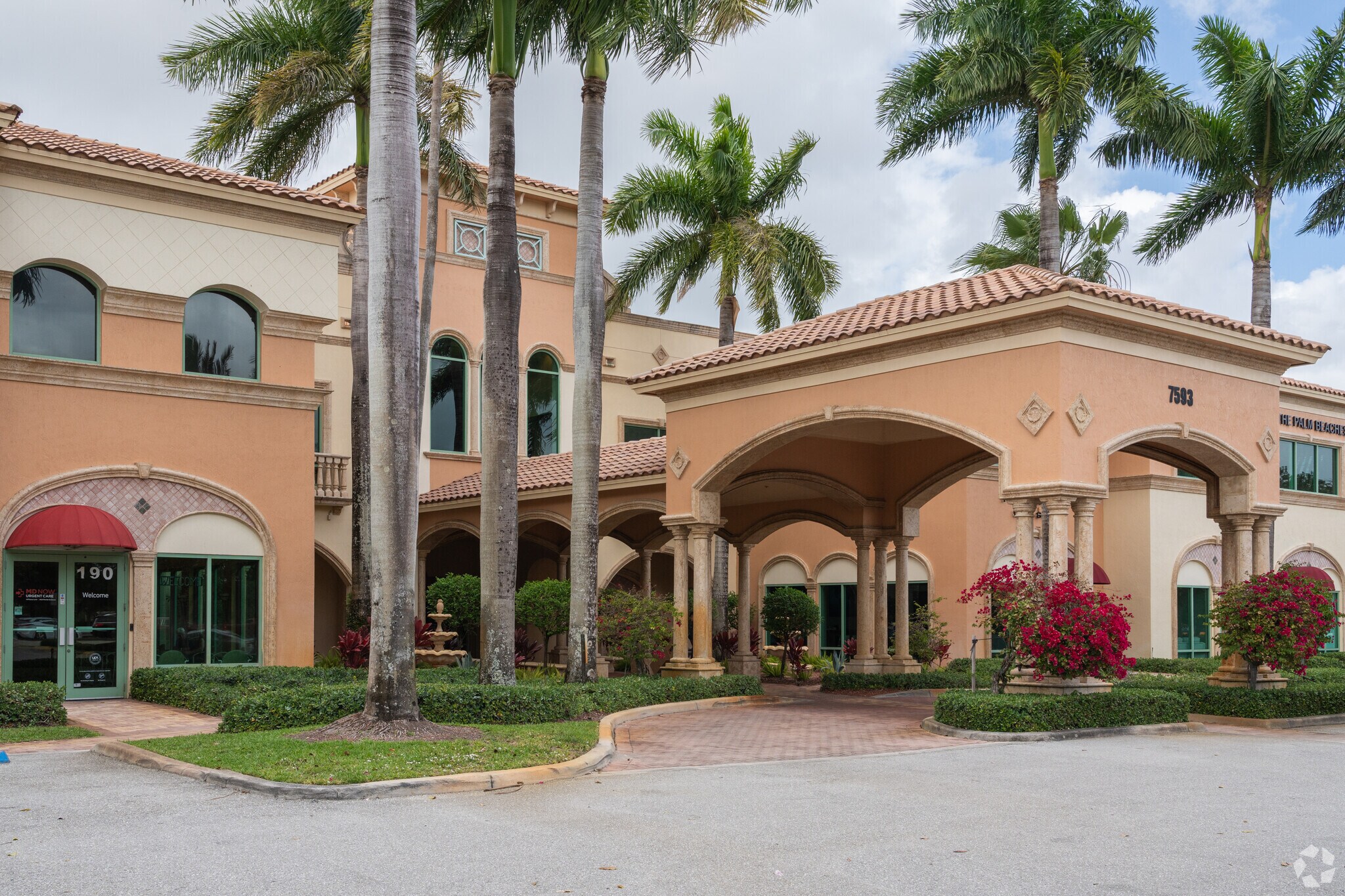 7593 W Boynton Beach Blvd, Boynton Beach, FL à louer Photo principale- Image 1 de 23