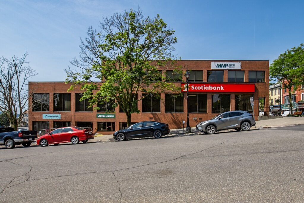 7 King St W, Brockville, ON à louer Photo du bâtiment- Image 1 de 7