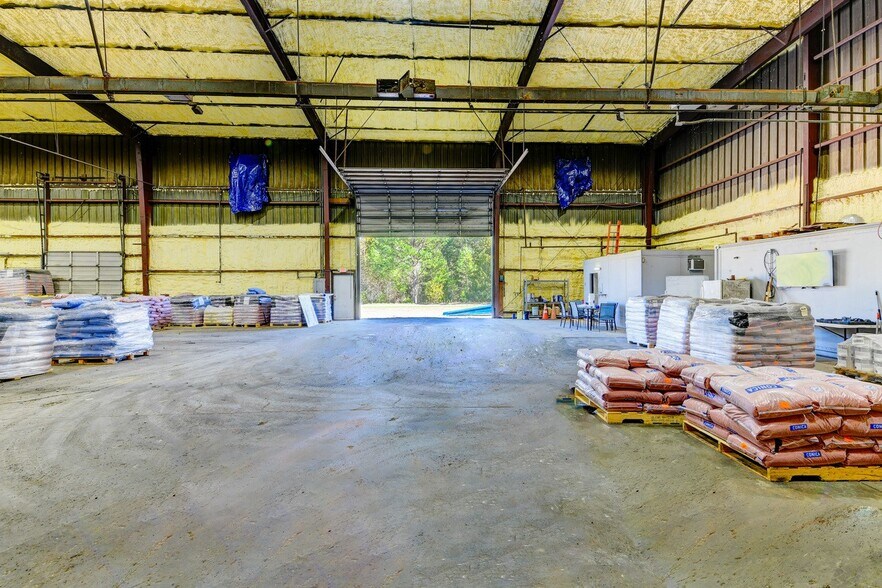 819 Industrial Rd, Centerville, TN à vendre - Photo du bâtiment - Image 3 de 14