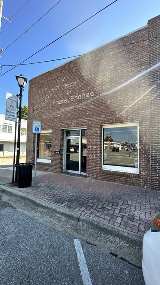 Plus de détails pour 114 N Shelby St, Carthage, TX - Local commercial à louer