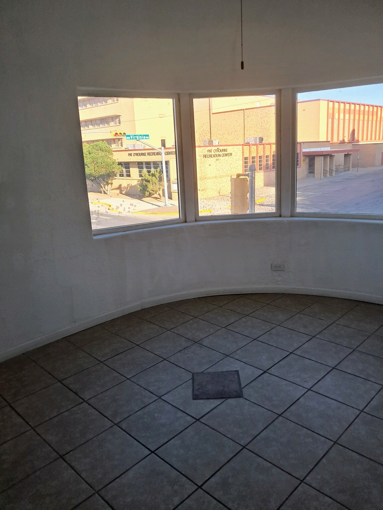 800-808 Montana Ave, El Paso, TX for lease Interior Photo- Image 1 of 7