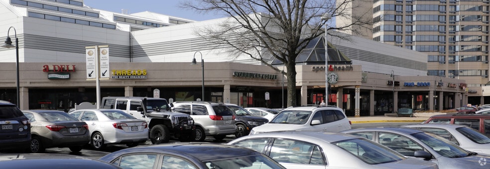 13001-13079 Worldgate Dr, Herndon, VA for lease - Building Photo - Image 3 of 6