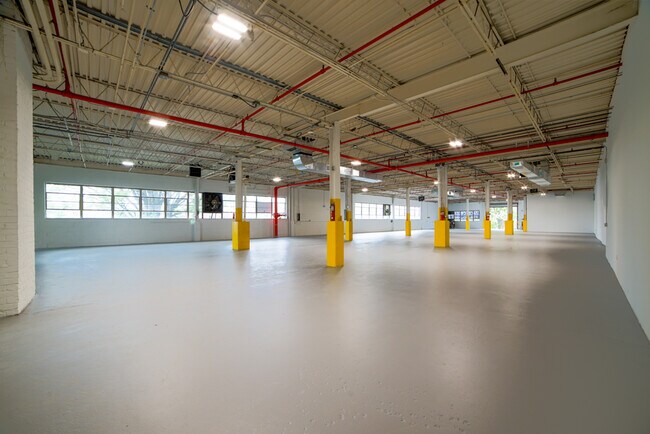 More details for 560 S 3rd Ave, Mount Vernon, NY - Industrial for Lease