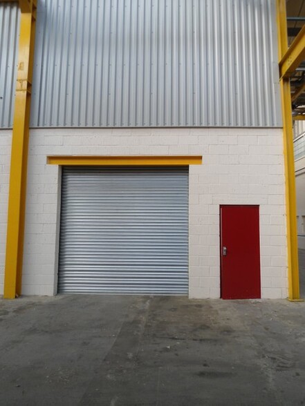 9 Osram Rd, Wembley for lease - Building Photo - Image 2 of 3