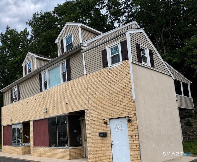 28 N Spring St, Ansonia, CT à vendre - Photo du bâtiment - Image 2 de 4
