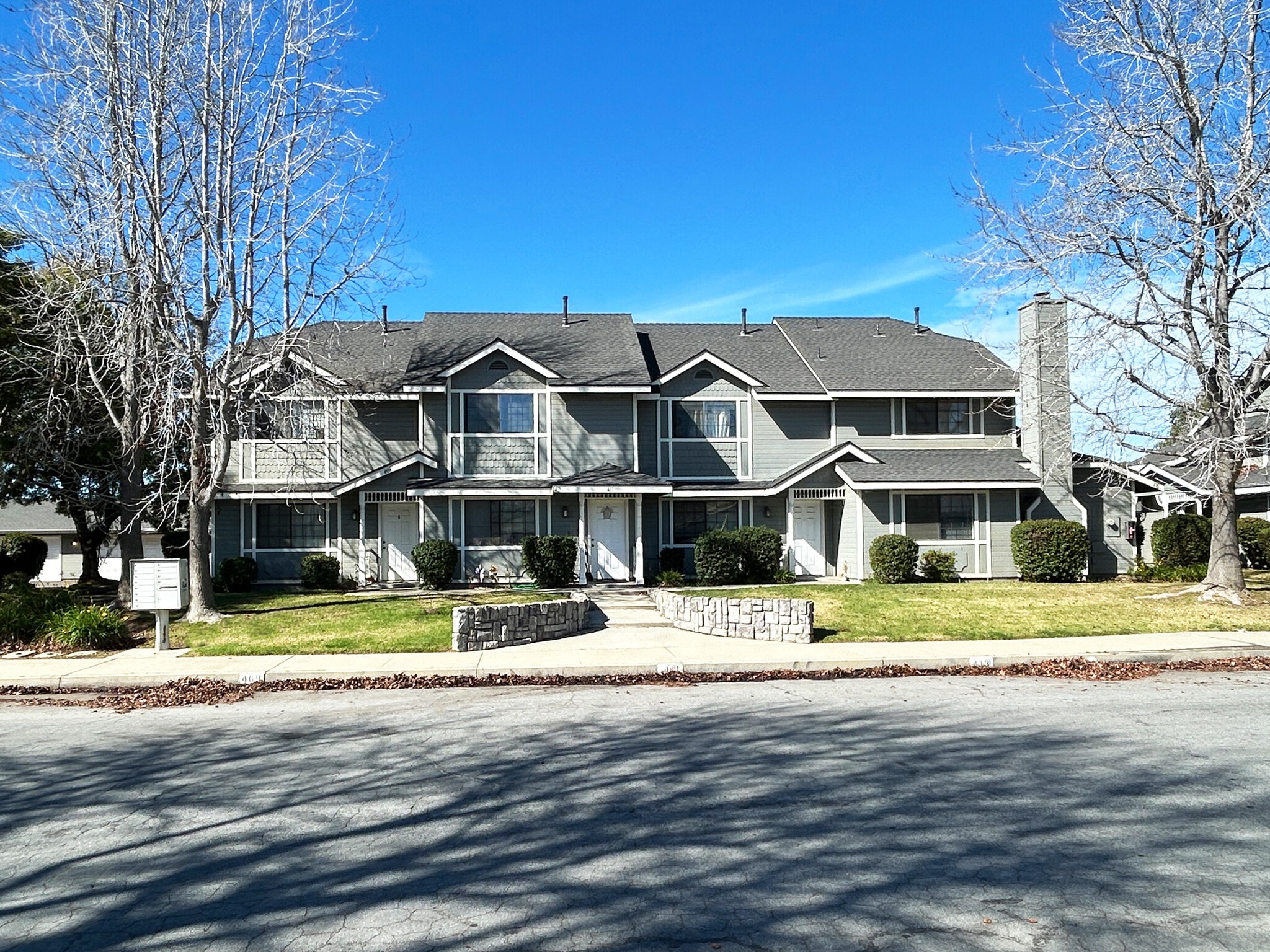 409-415 Tiffany Dr, Santa Maria, CA à vendre Photo principale- Image 1 de 9