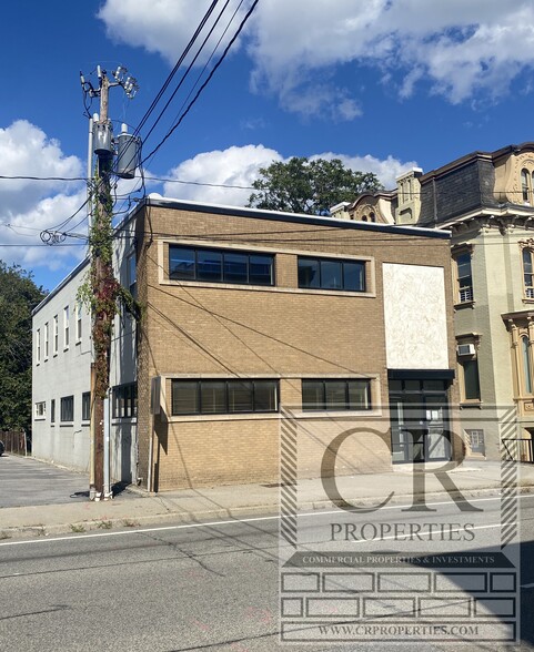 303 Mill St, Poughkeepsie, NY for lease - Building Photo - Image 1 of 34