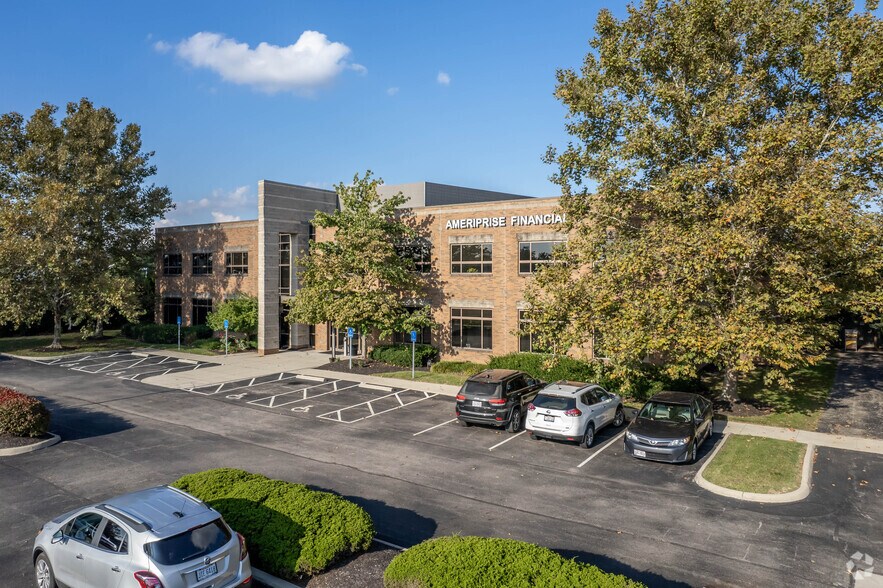 1070 Polaris Pky, Columbus, OH for lease - Building Photo - Image 1 of 6