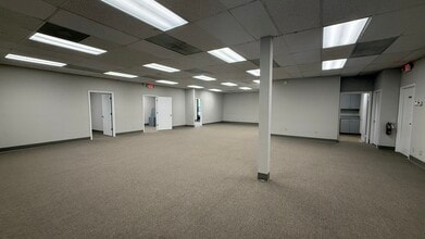 7901 Baymeadows Way, Jacksonville, FL for lease Interior Photo- Image 1 of 12