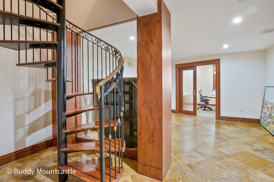 4551 Ponce De Leon Blvd, Coral Gables, FL for lease - Interior Photo - Image 2 of 19