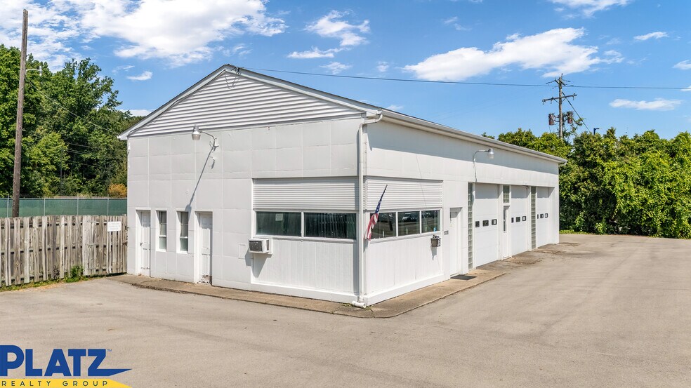 5720 Market St, Youngstown, OH à vendre - Photo du bâtiment - Image 2 de 10