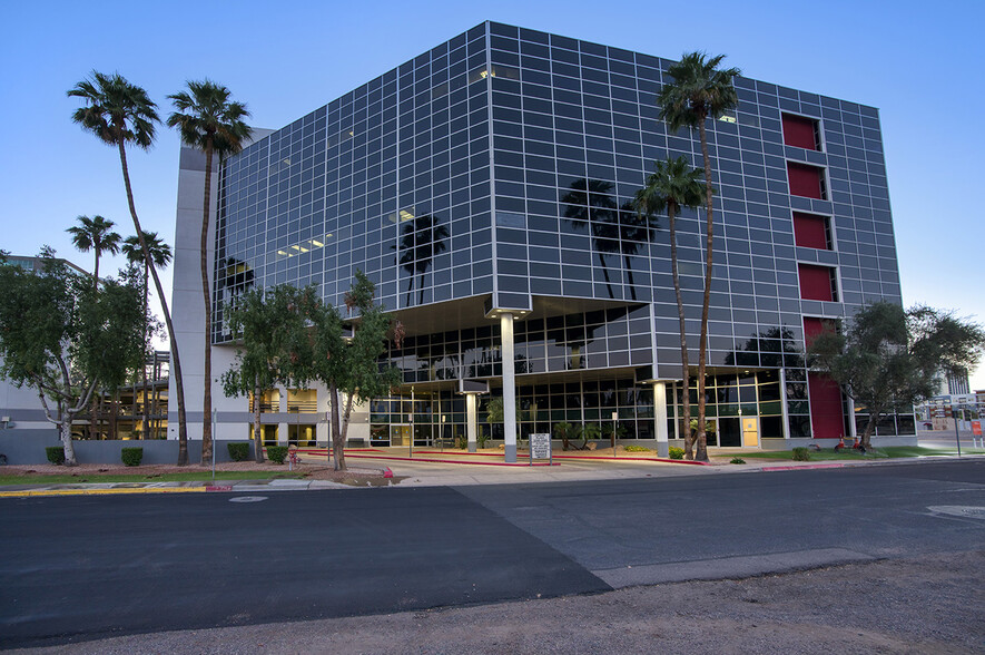 3330 N 2nd St, Phoenix, AZ for lease - Building Photo - Image 1 of 9