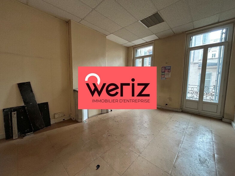 30 Rue Montgrand, Marseille for sale - Interior Photo - Image 3 of 6